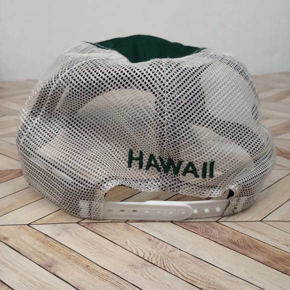 9Twenty NCAA University of Hawaii Rainbow Warriors Mesh Adjustable Cap Hat - Picture 5 of 5